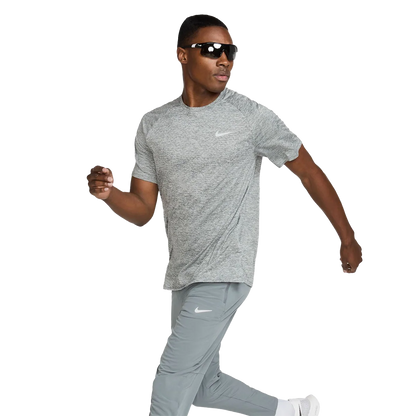 Nike Stride Shortsleeve