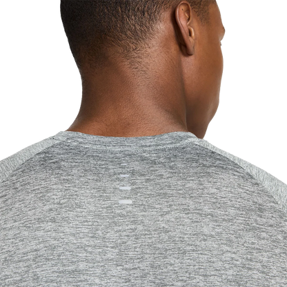 Nike Stride Shortsleeve
