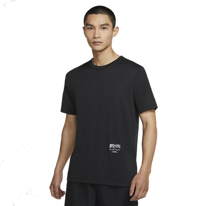 Nike Dri-Fit Trail Shortsleeve