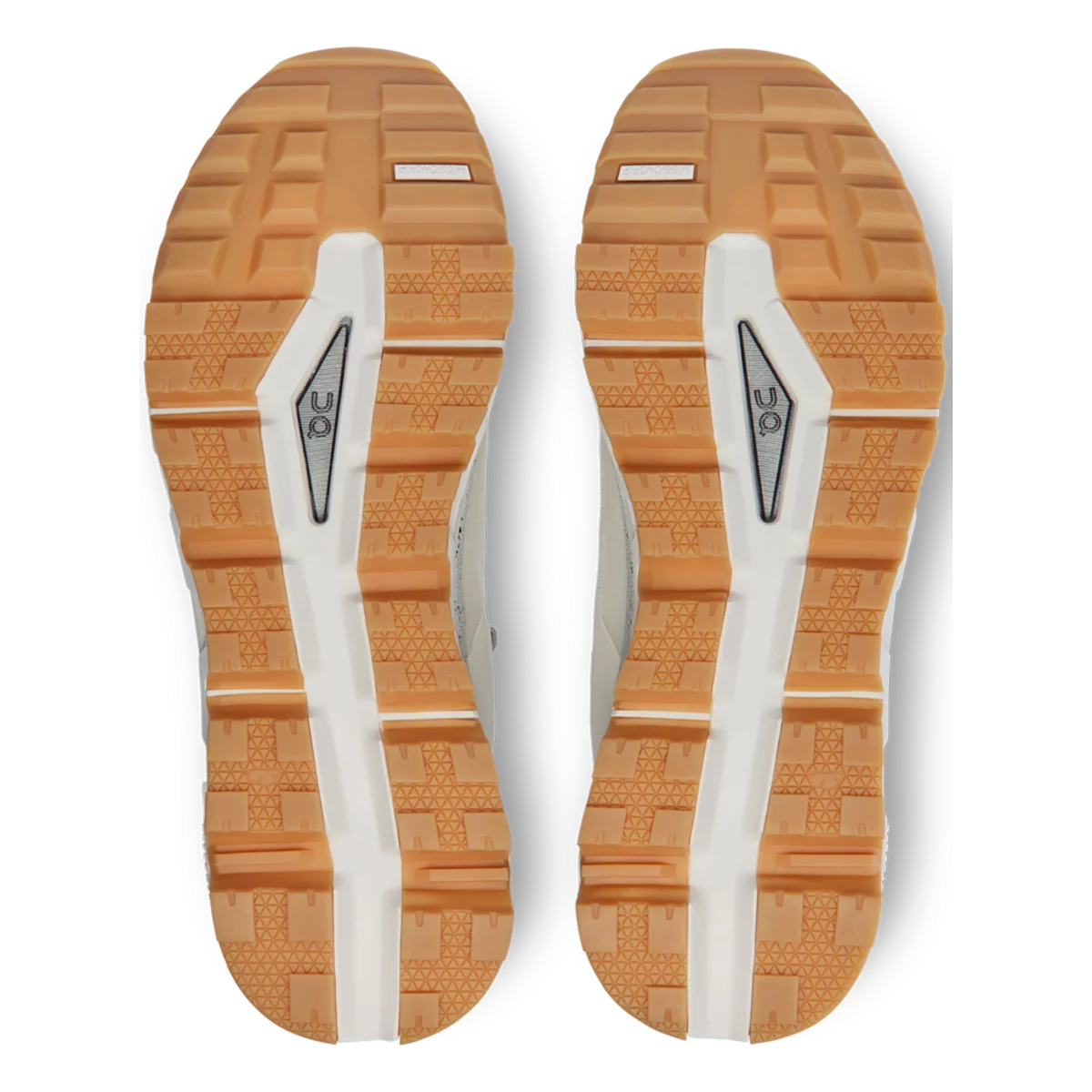 ON Cloudtrax Undyed