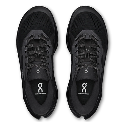 ON Cloudrunner 3