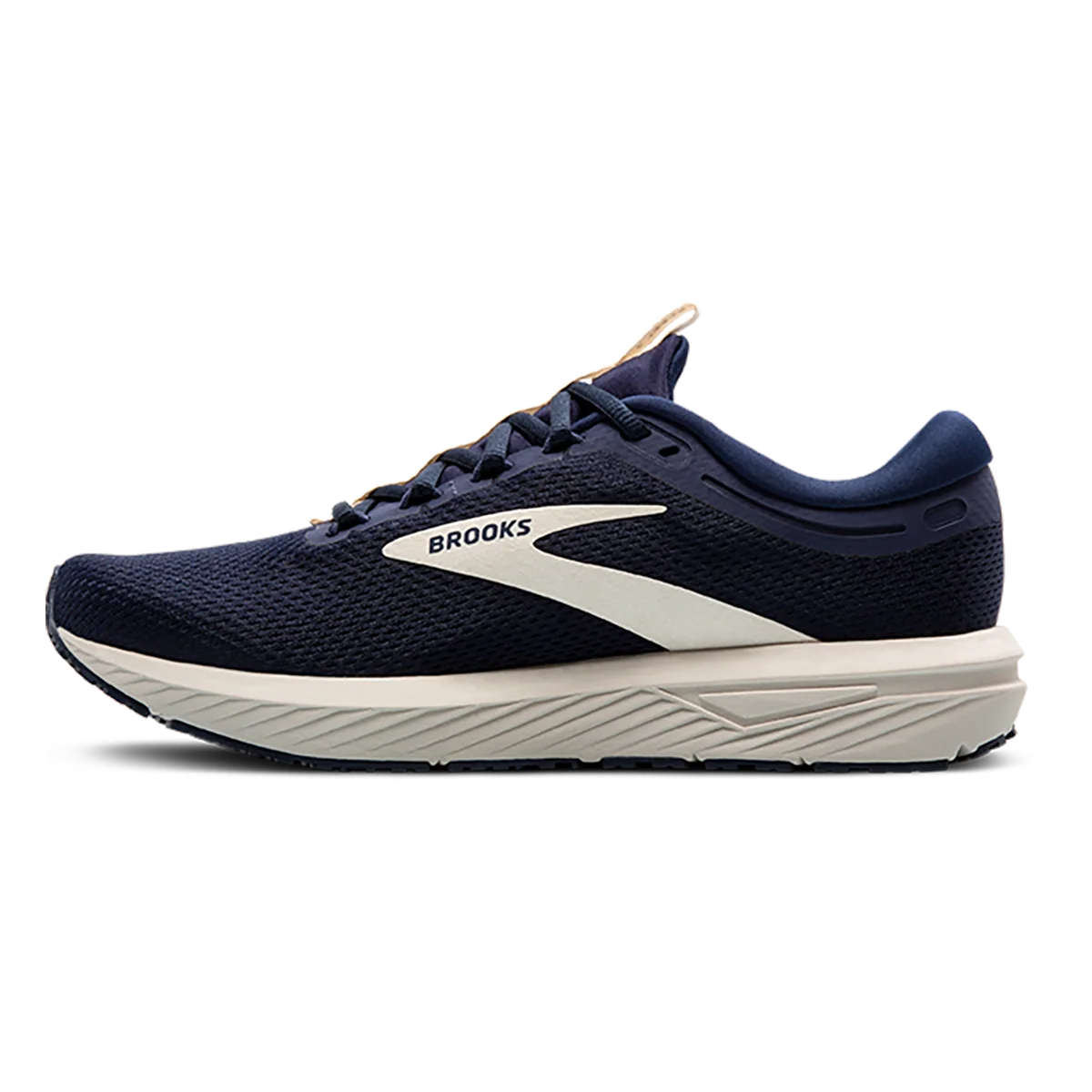 Brooks Revel 7