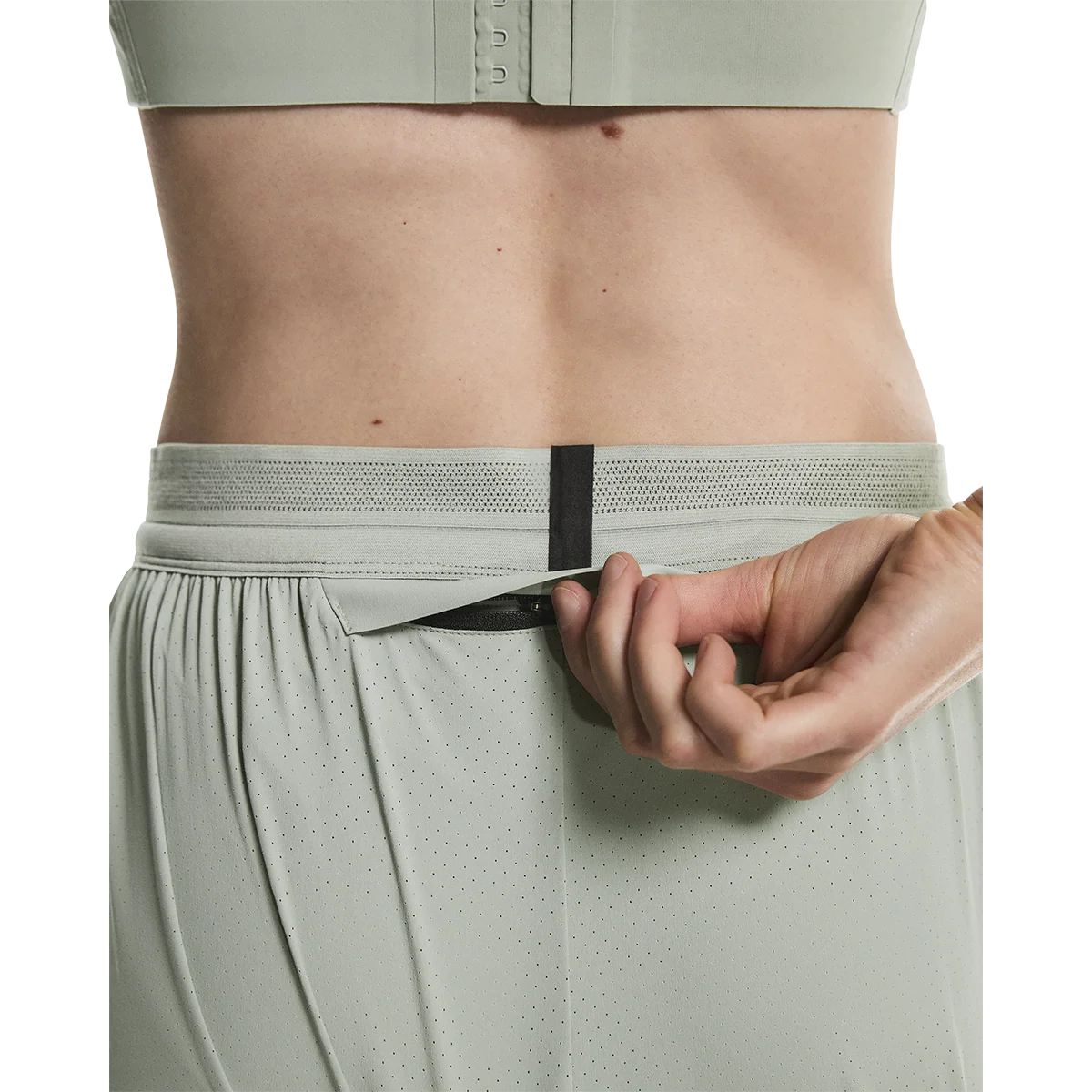 ON 5" Performance Shorts