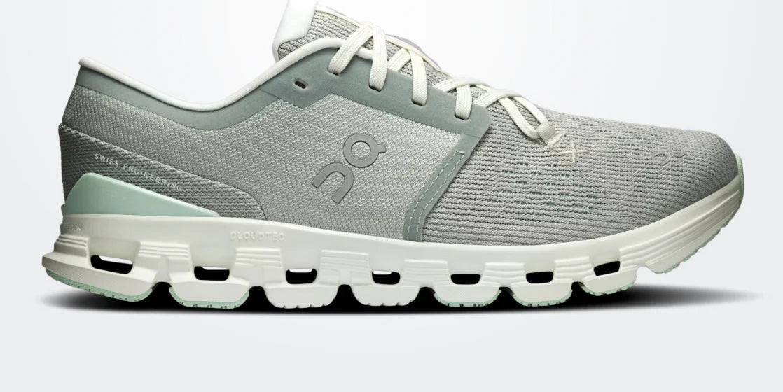 Women's On Cloud X 4 (Clearance)