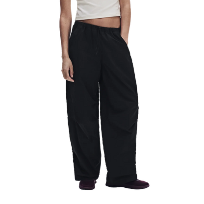 ON Parachute Pants