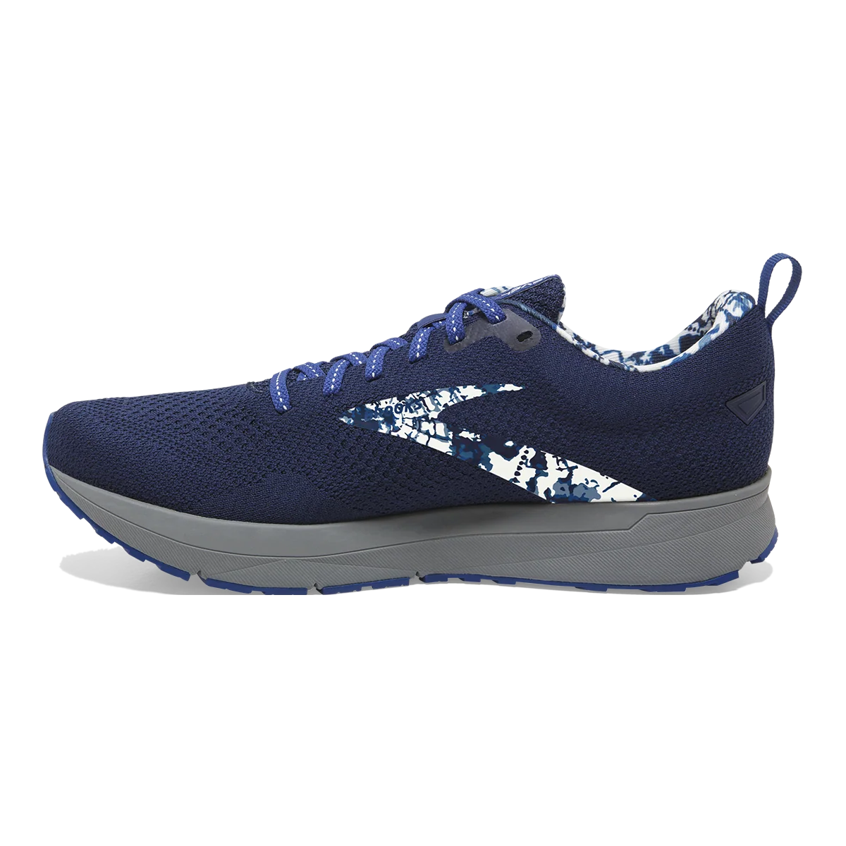 Brooks Revel 5