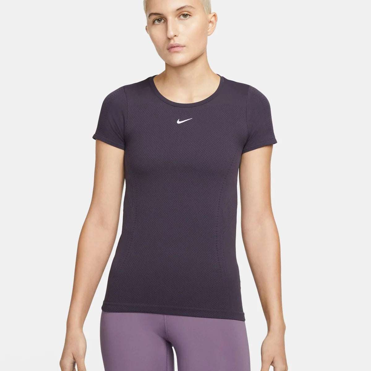 Nike Dri-FIT ADV Aura Shortsleeve