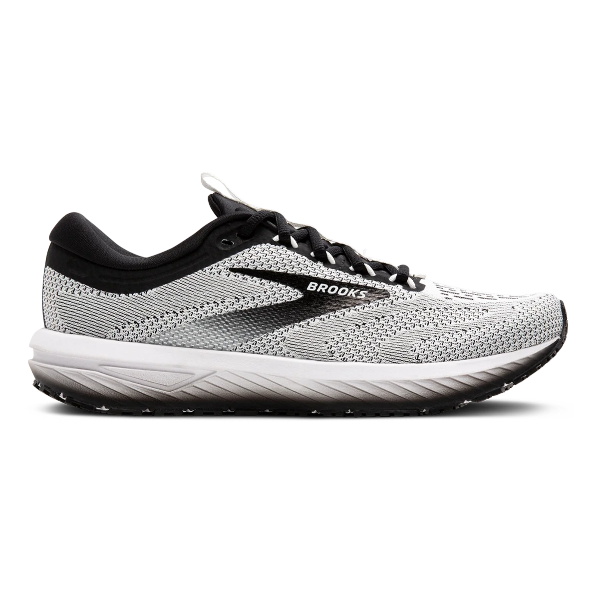 Brooks Revel 7