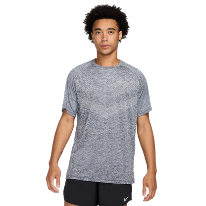 Nike Stride Shortsleeve
