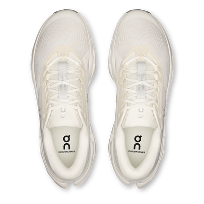 ON Cloudrunner 3