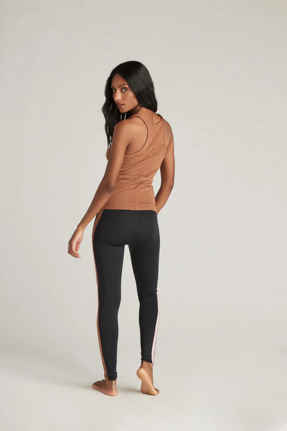 Strut This Laguna Tank