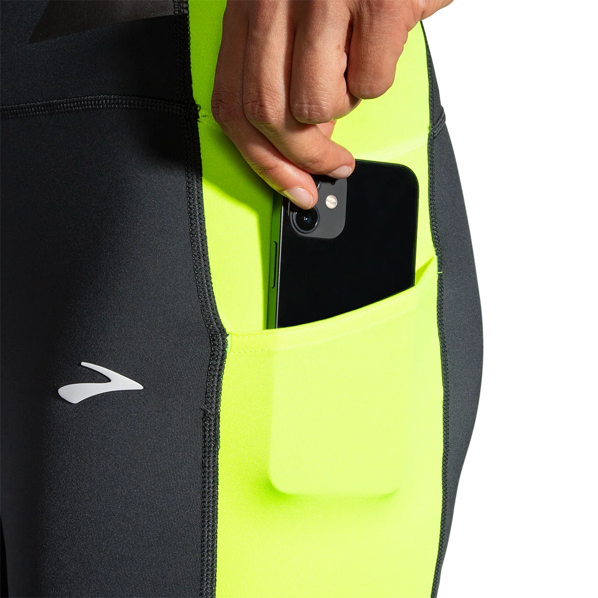 Brooks Run Visible 6" Short