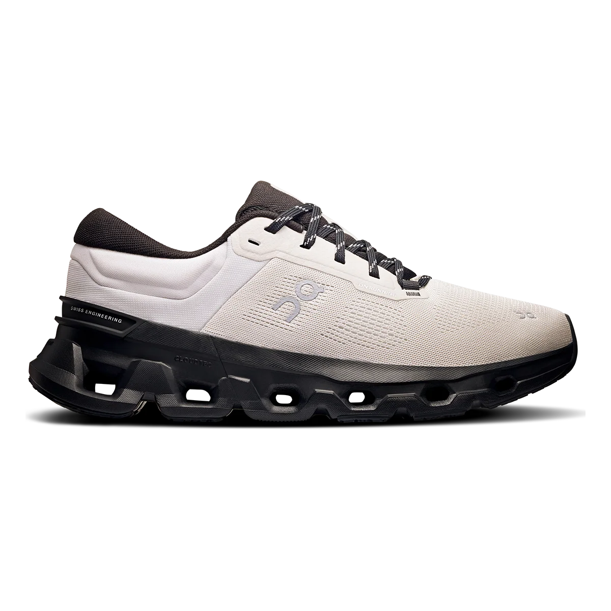 ON Cloudflyer V5